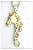18ct yellow gold medium Horse Head with mane detail